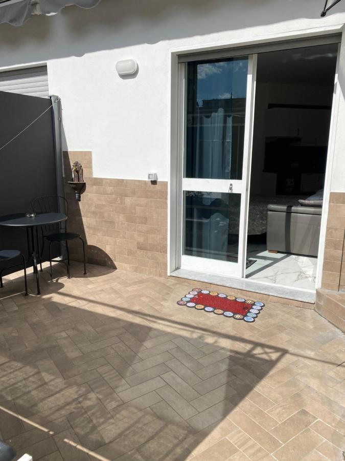 ホテル Terrazza Annunziata ナポリ エクステリア 写真